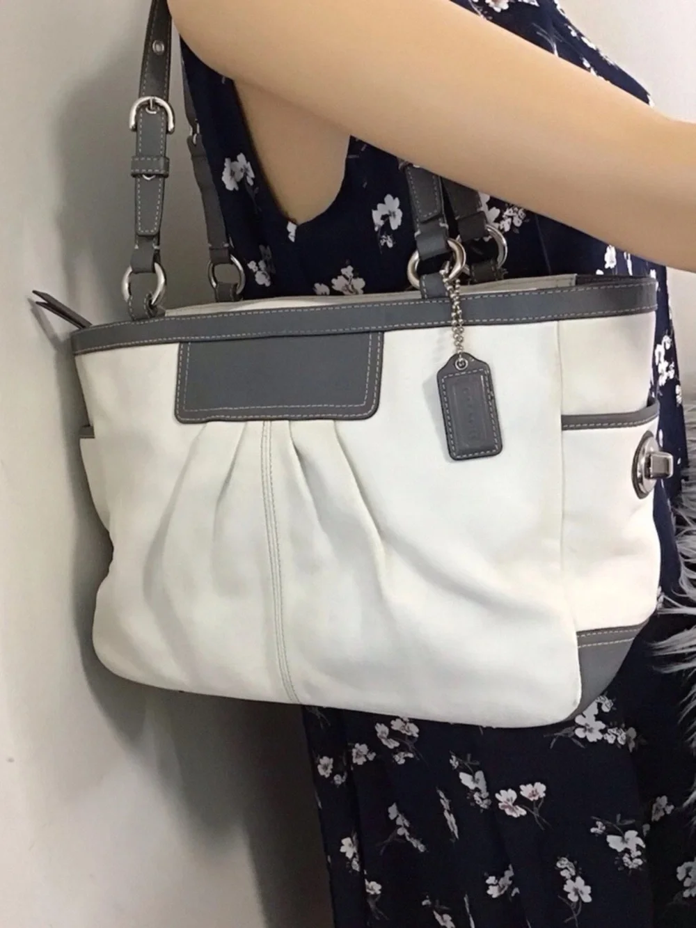 Coach Shoulder white  Gray Leather Purse